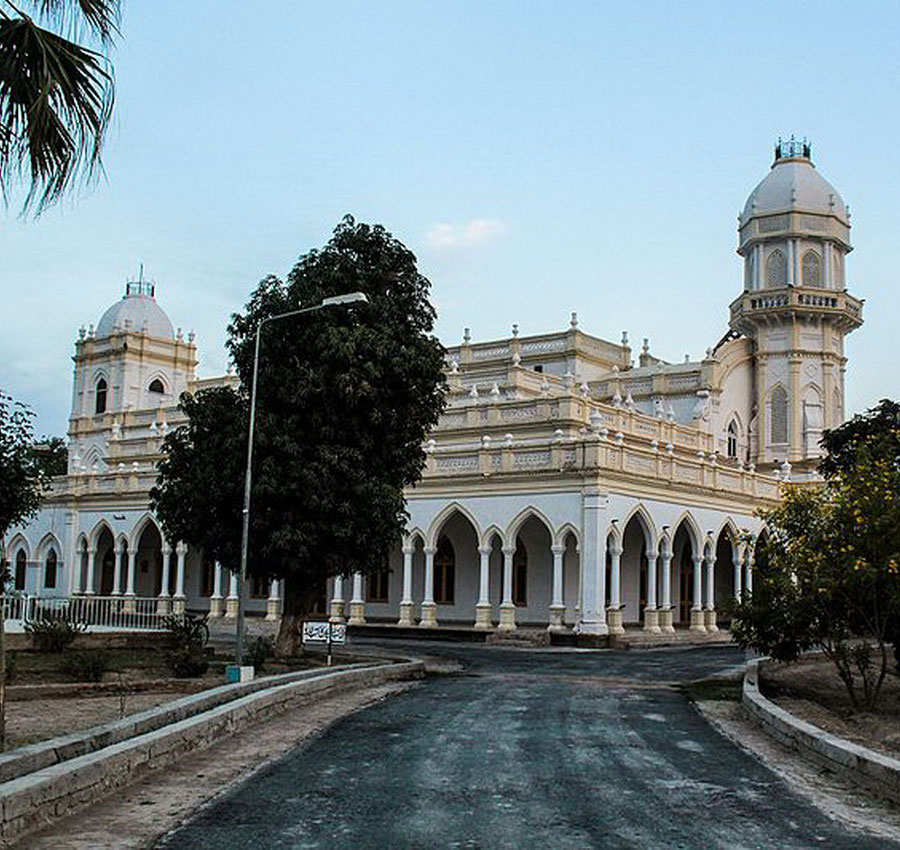 Bahawalpur Library